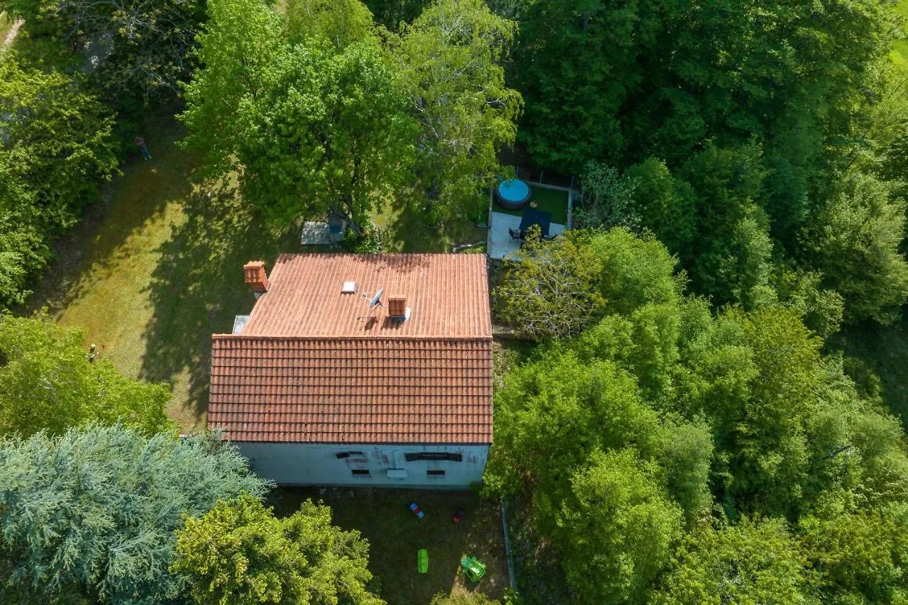 Mountain House Emerald Dream Vela Ucka